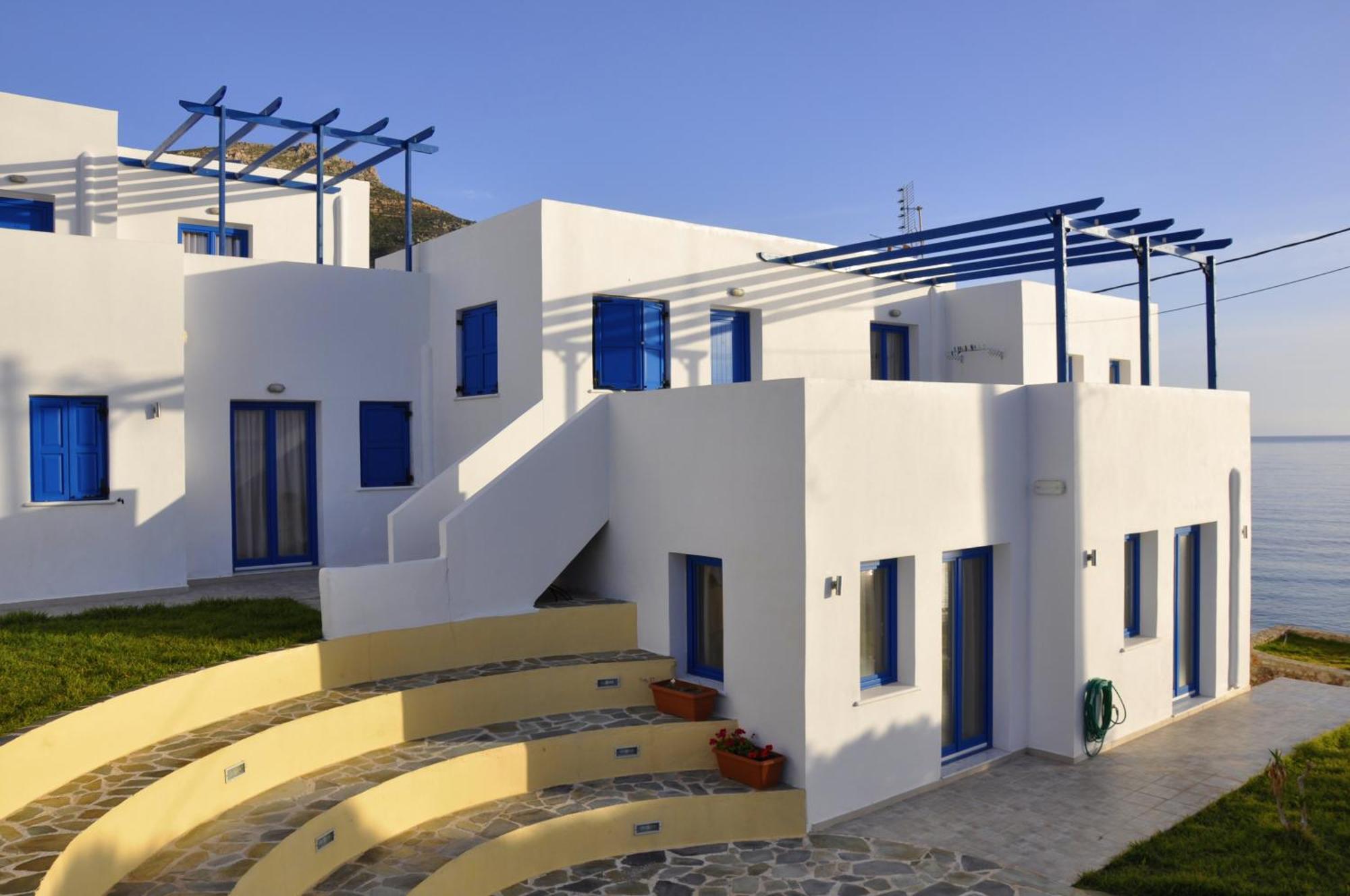 Livadia  Ellibayアパートホテル エクステリア 写真