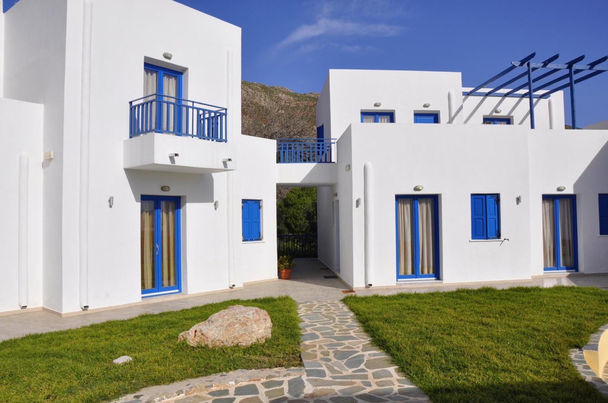 Livadia  Ellibayアパートホテル エクステリア 写真