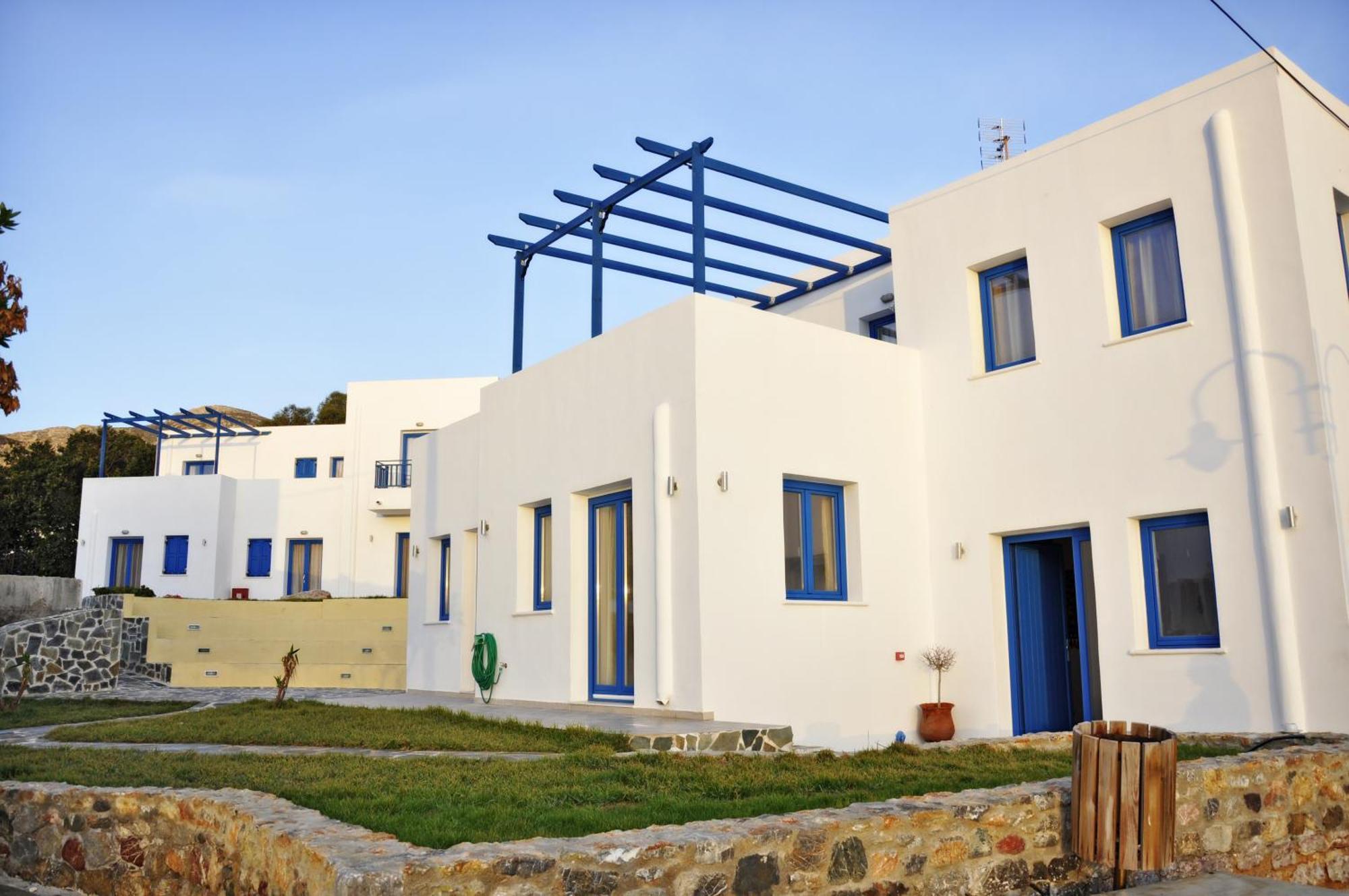 Livadia  Ellibayアパートホテル エクステリア 写真