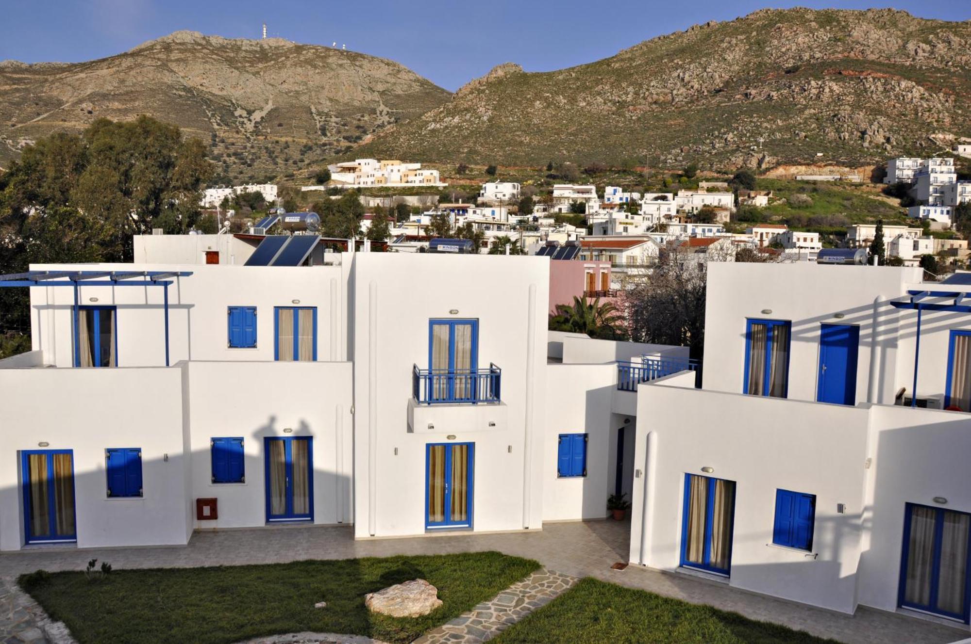 Livadia  Ellibayアパートホテル エクステリア 写真