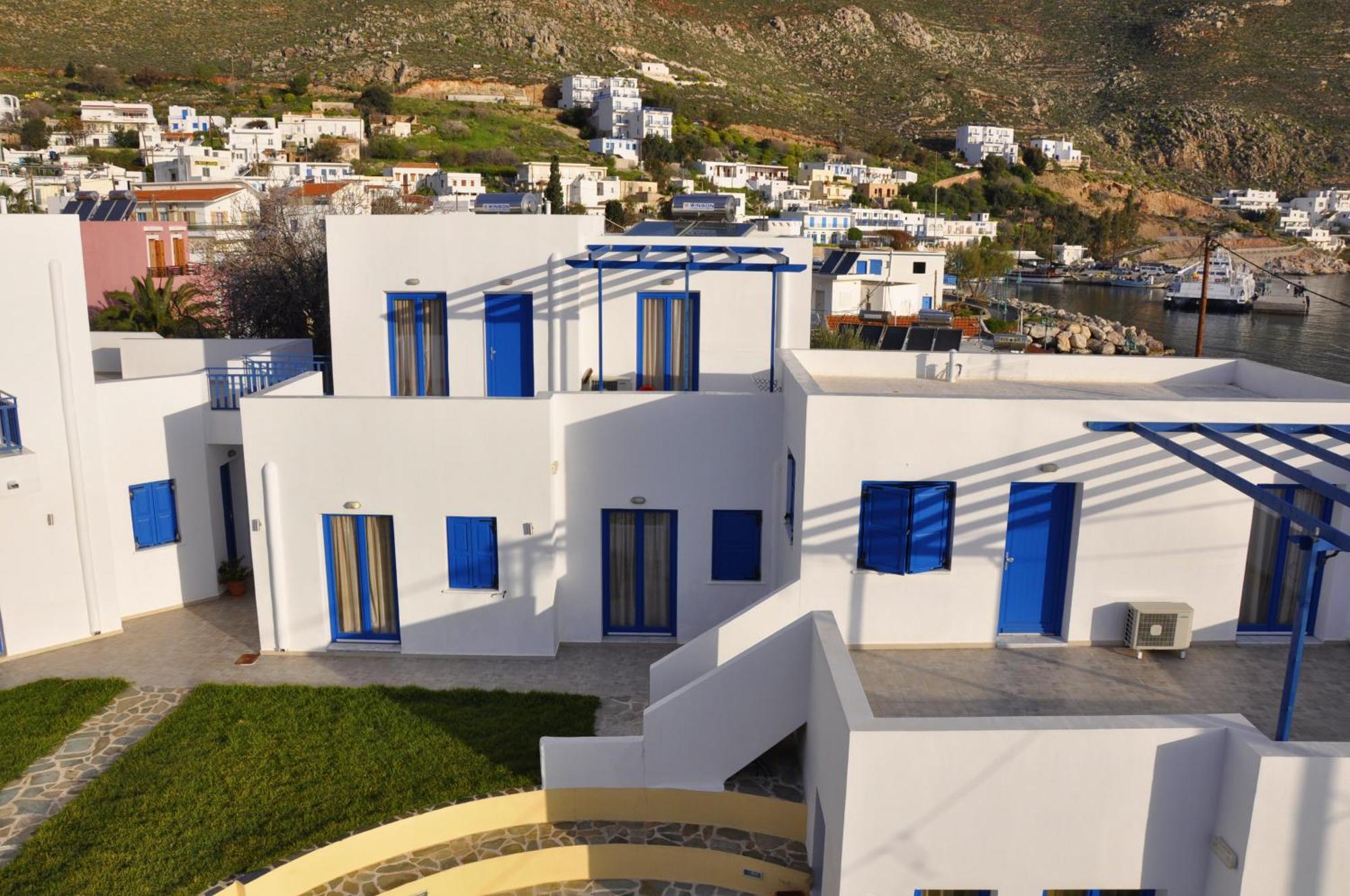 Livadia  Ellibayアパートホテル エクステリア 写真