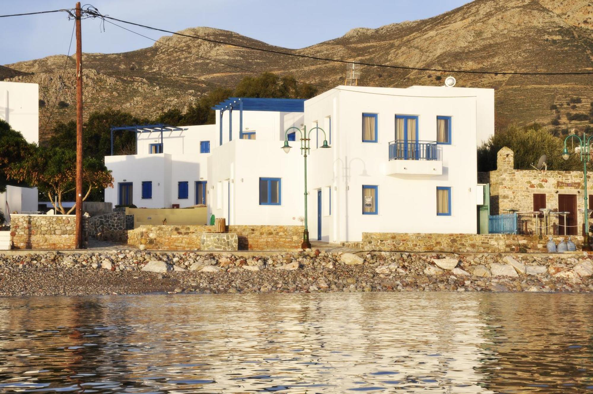 Livadia  Ellibayアパートホテル エクステリア 写真